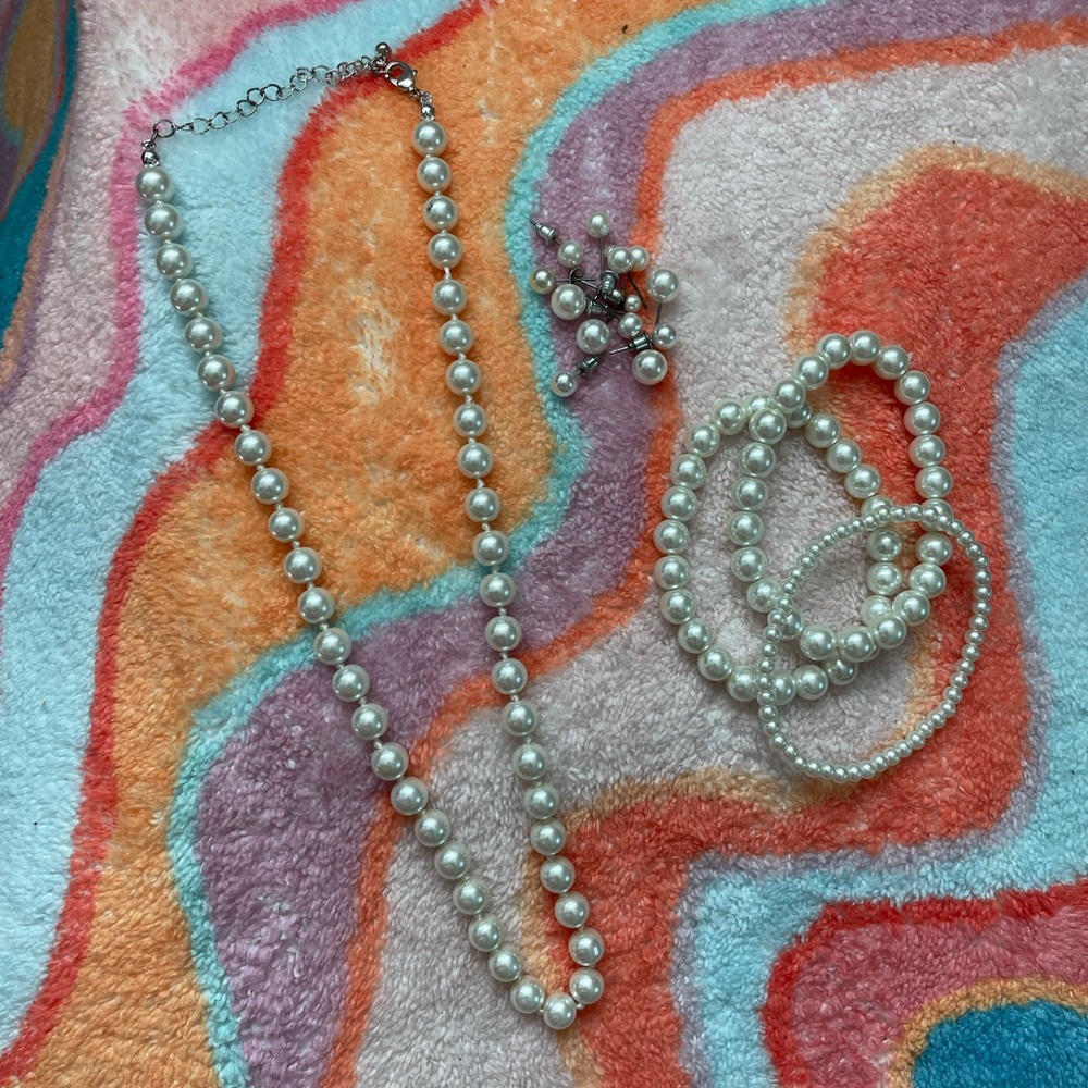 Assortment of Faux Pearl Jewelry